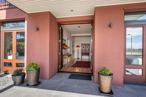 Photo of property in 387 Wakefield Quay, Stepneyville, Nelson, 7010