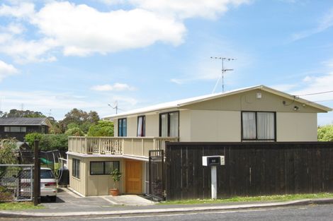 Photo of property in 34 Matua Road, Huapai, Kumeu, 0810