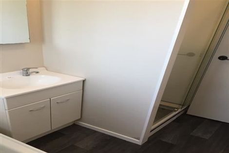 Photo of property in 16 Jeffares Place, Taradale, Napier, 4112