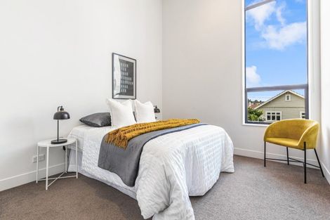 Photo of property in 6 Cochrane Road, Hobsonville, Auckland, 0616