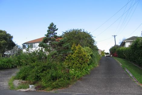 Photo of property in 12 Howard Road, Northcote, Auckland, 0627