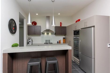 Photo of property in 10b Long Place, Frankleigh Park, New Plymouth, 4310