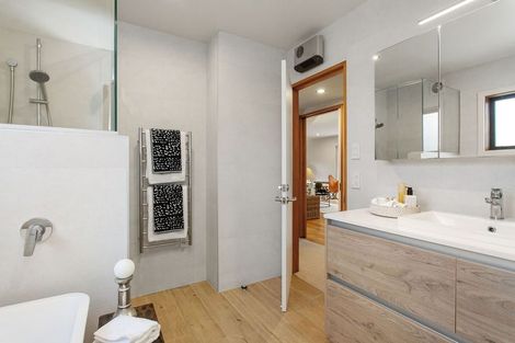 Photo of property in 114b Memorial Avenue, Burnside, Christchurch, 8053