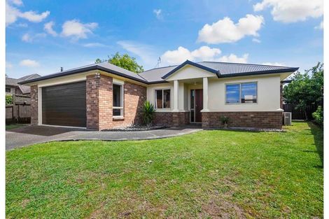 Photo of property in 4 Thistlewood Avenue, Hamilton East, Hamilton, 3216