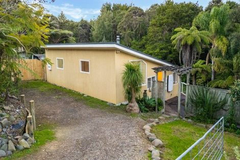 Photo of property in 143 Bays Road, Orere Point, Papakura, 2585