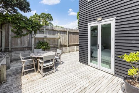 Photo of property in 6a Sunset Parade, Plimmerton, Porirua, 5026