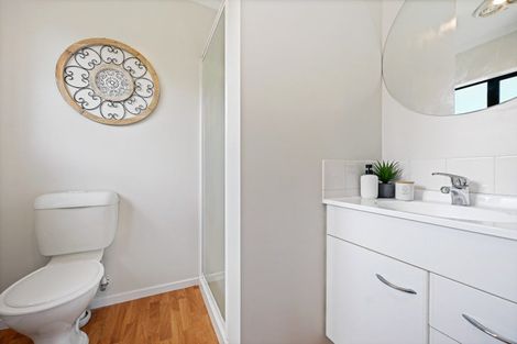 Photo of property in 30 Pointon Glade, Grandview Heights, Hamilton, 3200