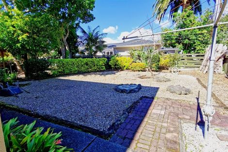 Photo of property in 2/27 Macleans Road, Bucklands Beach, Auckland, 2014