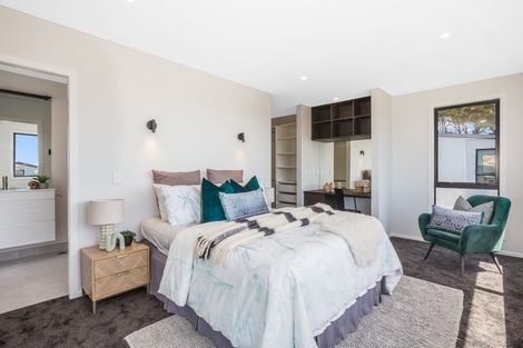 Photo of property in 2b Kaiaho Close, Aotea, Porirua, 5024