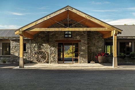 Photo of property in 73 Alec Robins Road, Lake Hayes, Queenstown, 9371