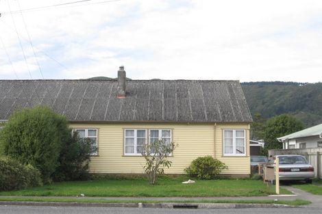 Photo of property in 240 Naenae Road, Naenae, Lower Hutt, 5011