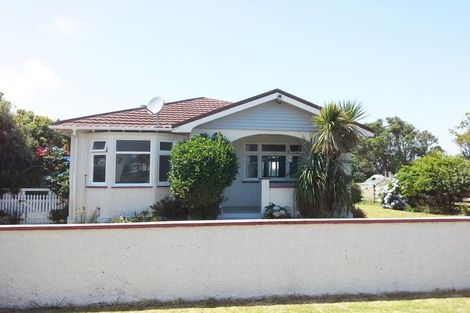 Photo of property in 1 Havelock Street, Opunake, 4616