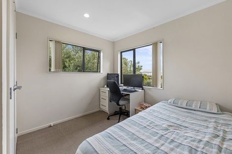 Photo of property in 84 Naylors Drive, Mangere, Auckland, 2022