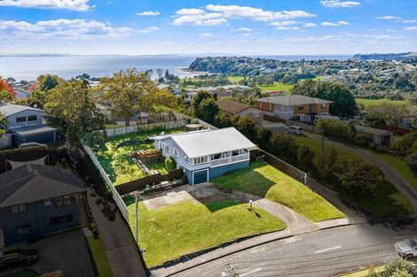 Photo of property in 18 Penton Road, Stanmore Bay, Whangaparaoa, 0932