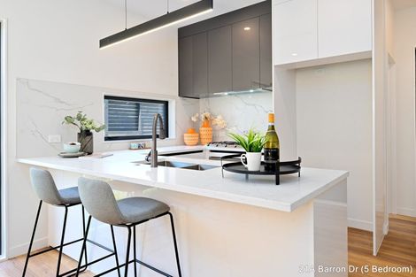 Photo of property in 21d Barron Drive, Green Bay, Auckland, 0604