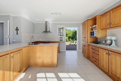 Photo of property in 36 Longview Road, Poraiti, Napier, 4182
