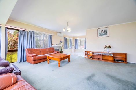 Photo of property in 2/1 Meadowvale Avenue, Forrest Hill, Auckland, 0620