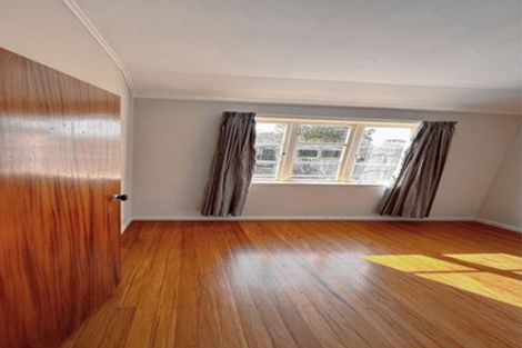 Photo of property in 31 Queensway, Three Kings, Auckland, 1024