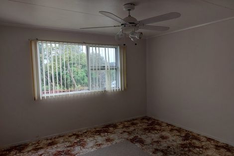 Photo of property in 14 Curlew Place, One Tree Point, 0118