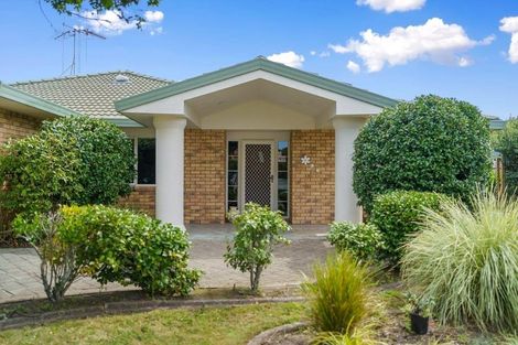 Photo of property in 122 Santa Monica Drive, Papamoa Beach, Papamoa, 3118