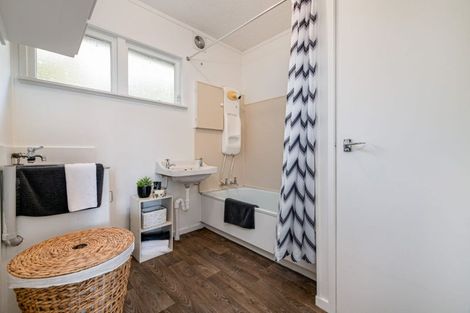 Photo of property in 2/219 Swanson Road, Henderson, Auckland, 0610