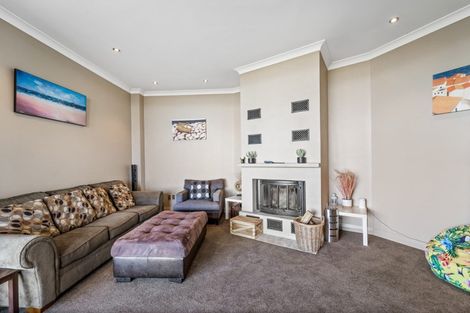 Photo of property in 139 Roberts Road, Matakatia, Whangaparaoa, 0930