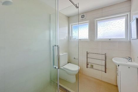 Photo of property in 58 Knightsbridge Drive, Forrest Hill, Auckland, 0620