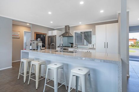 Photo of property in 126 Puka Crescent, Matarangi, Whitianga, 3592