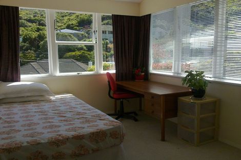 Photo of property in 124 Parkvale Road, Karori, Wellington, 6012