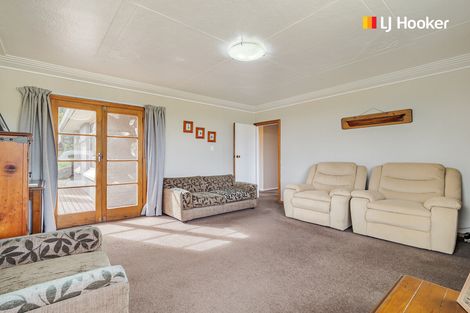 Photo of property in 31 Waldron Crescent, Green Island, Dunedin, 9018