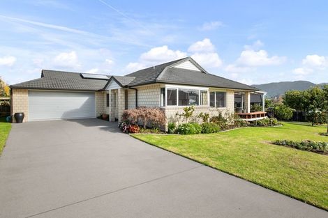 Photo of property in 1 Riverside Place, Katikati, 3129