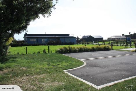 Photo of property in 11 Kotare Drive, Waiwhakaiho, New Plymouth, 4312