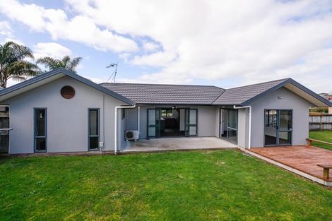 Photo of property in 4 Twickenham Place, Nawton, Hamilton, 3200