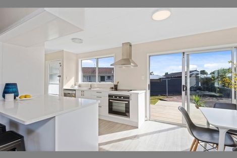 Photo of property in 11 Navigator Place, Papatoetoe, Auckland, 2025