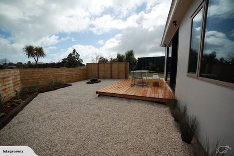 Photo of property in 7a Main Road, Raglan, 3225