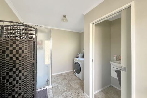 Photo of property in 35 Maxwells Line, Awapuni, Palmerston North, 4412