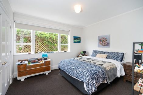 Photo of property in 12 Hadfield Terrace, Bluff Hill, Napier, 4110