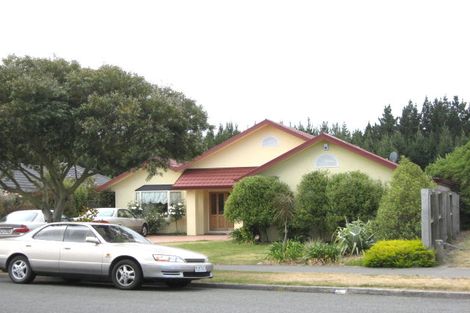 Photo of property in 47 Forest Drive, Parklands, Christchurch, 8083