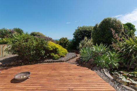 Photo of property in 237 Clifton Road, Te Awanga, 4102