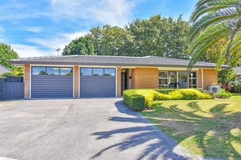 Photo of property in 9 Tulloch Place, Conifer Grove, Takanini, 2112