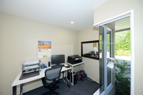 Photo of property in 2/11 Belleview Terrace, Mount Pleasant, Christchurch, 8081