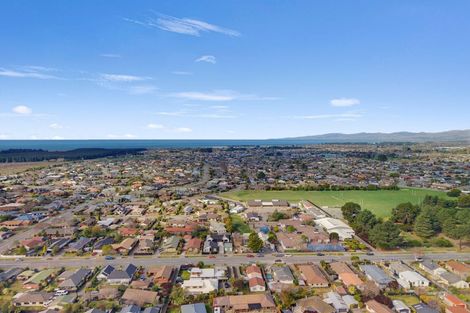 Photo of property in 52 Valecrest Avenue, Parklands, Christchurch, 8083