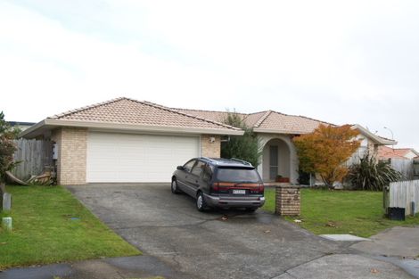 Photo of property in 8 Fencotie Place, Northpark, Auckland, 2013