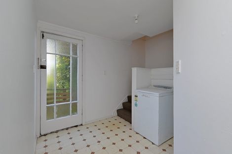 Photo of property in 70 Fairlie Terrace, Kelburn, Wellington, 6021