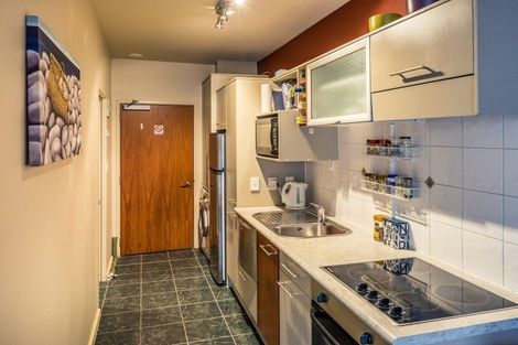 Photo of property in Atrium Towers, 1q/154 The Terrace, Wellington Central, Wellington, 6011