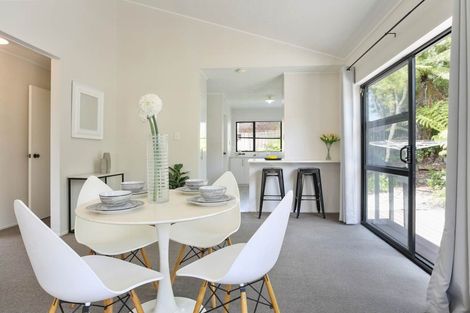 Photo of property in 5/20a Lavery Place, Sunnynook, Auckland, 0632