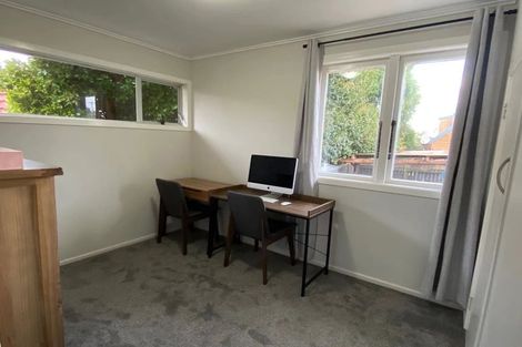 Photo of property in 13 Bedford Street, Te Atatu South, Auckland, 0610