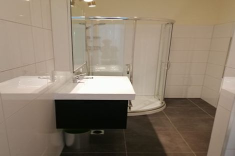 Photo of property in 5/25 Home Street, Mount Victoria, Wellington, 6011