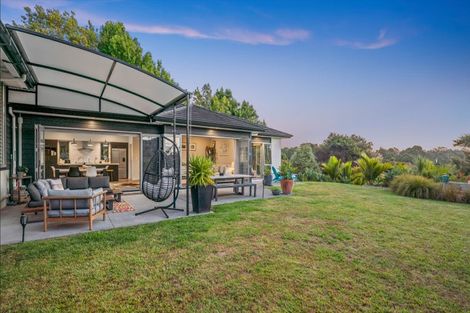 Photo of property in 1154a East Coast Road, Redvale, Auckland, 0794