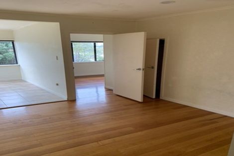 Photo of property in 41 Forrest Hill Road, Milford, Auckland, 0620